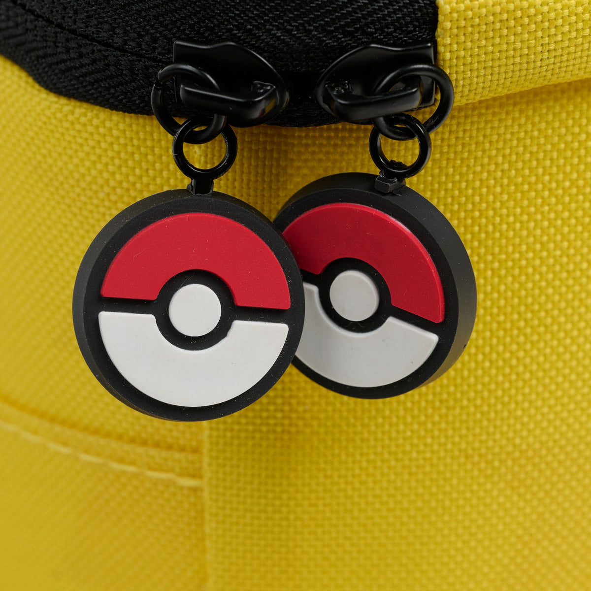 pokemon-pikachu-square-lunch-cooler-bag-g8 00066645-Z.jpg
